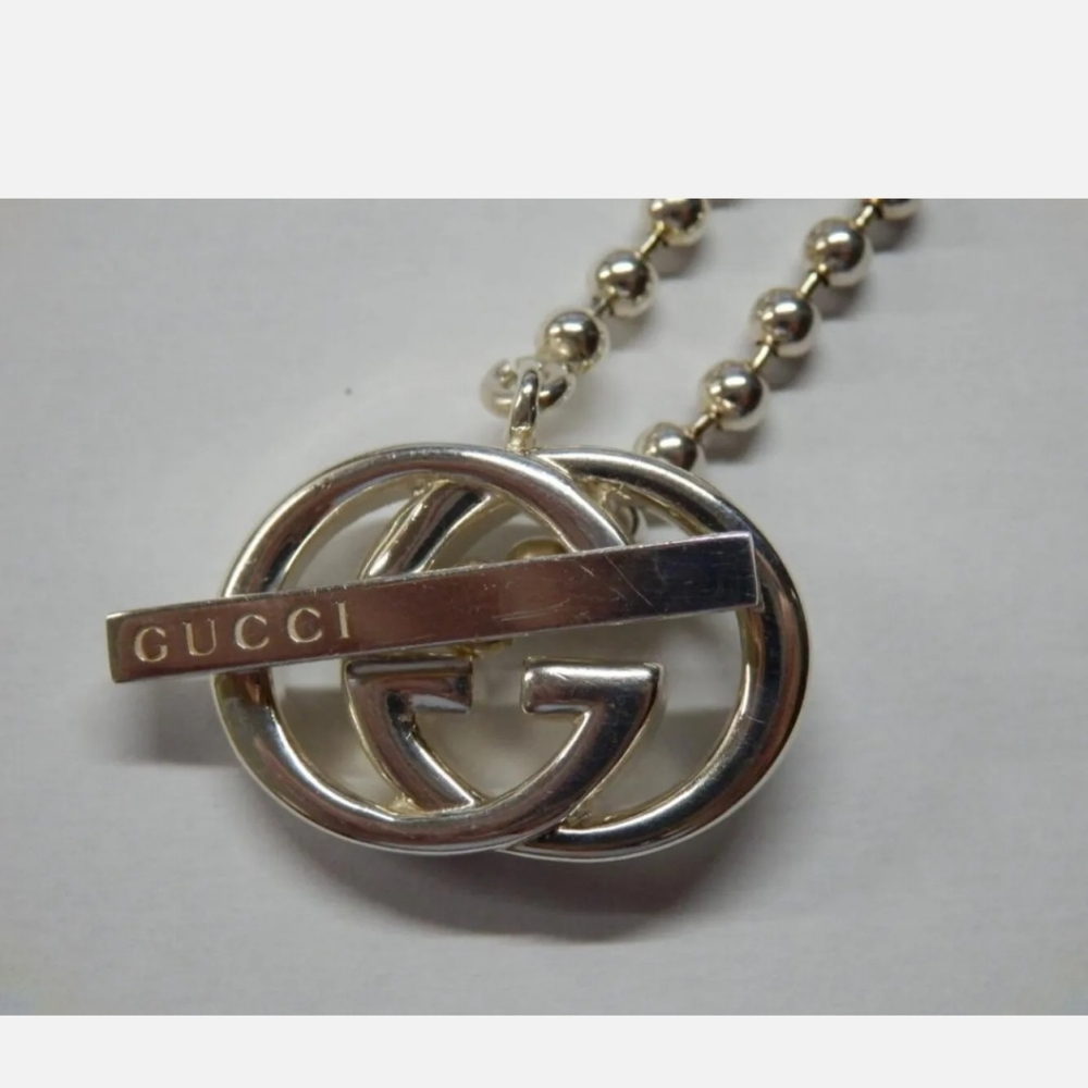 Gucci necklace ✨️ a beautiful 😍 piece of Italian Luxury! - Picture 3 of 8
